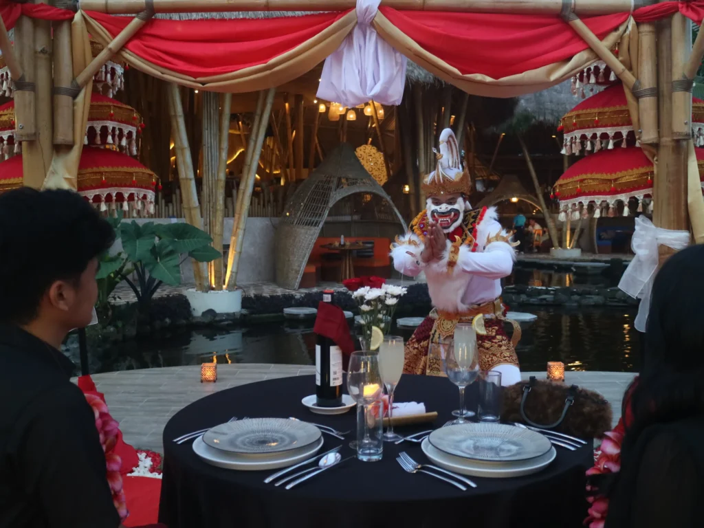 Ubud Romantic Dinner Package Honeymoon Dinner Ubud Bali at Tebasari for a Romantic Night