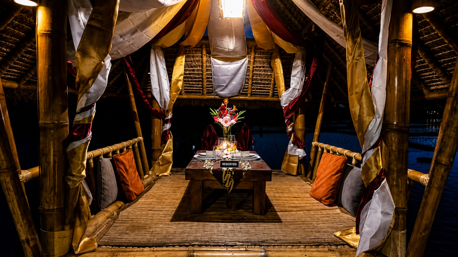 Private-candlelit-dinner-ubud