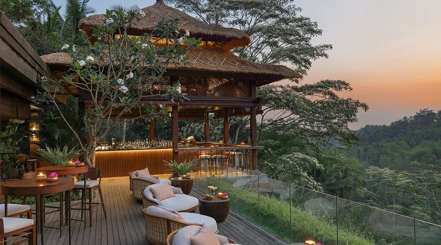 sunset drinks ubud